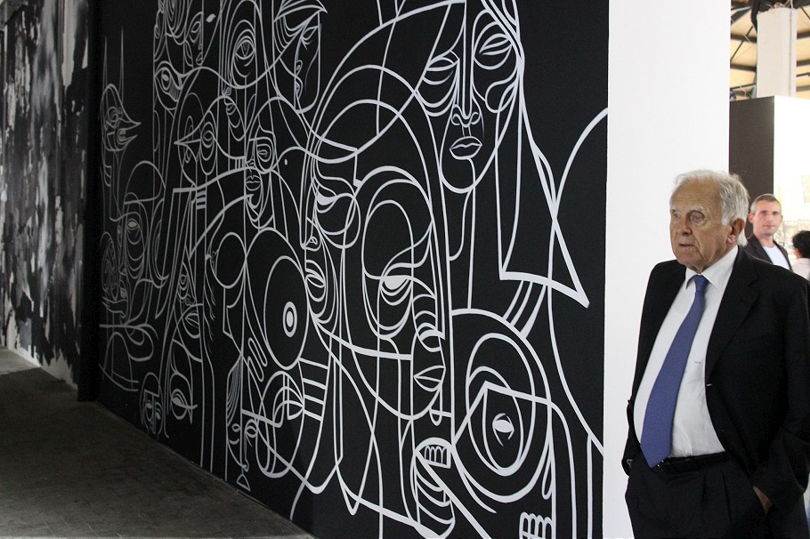 Black and white wall work at The Bridges of Graffiti